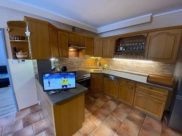 Chalupa s baz�nem - v�hled na Sn�ku - Krkono�e