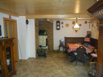 Chata u lesa �esk� r�j - hrad Trosky - Vald�tejn