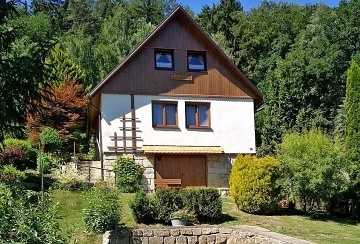 Chata u lesa Český ráj - hrad Trosky - Valdštejn