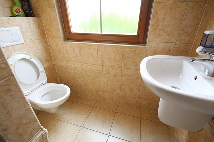 Rodinn� chalupa v��ivka a baz�n - Vset�nsk� Be�va