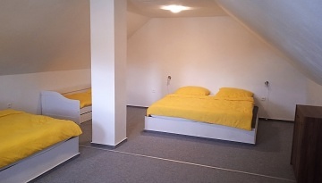 Chalupa s v��ivkou - T�ebo�sko - Jind�ich�v Hradec