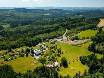 Chata s baznem - Hostnsk vrchy - ZOO Len