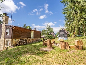 Chata s baznem - Hostnsk vrchy - ZOO Len