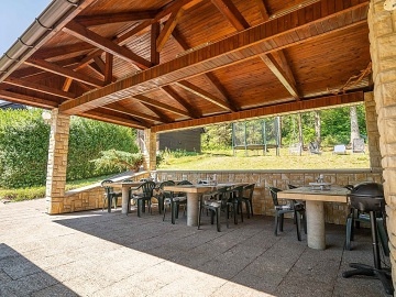 Chata s baznem - Hostnsk vrchy - ZOO Len