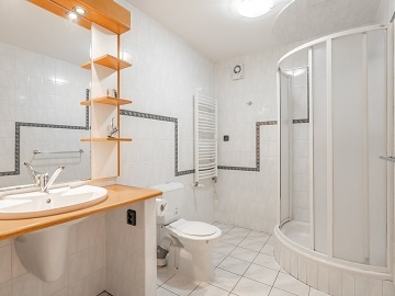 Chata s baznem - Hostnsk vrchy - ZOO Len