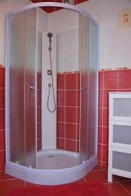 Chalupa a kryt� baz�n - �esk� r�j - Turnovsko