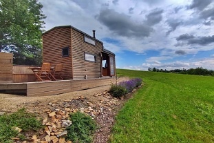 Glamping vhled do krajiny - chata Jizersk hory