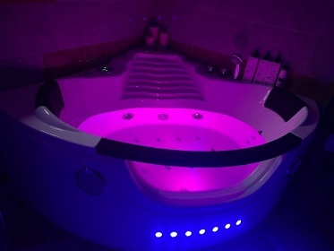 Roubenka s wellness - Kuks - ZOO Dv�r Kr�lov�