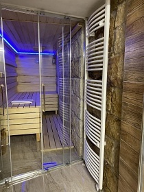 Roubenka s wellness - Kuks - ZOO Dv�r Kr�lov�