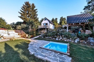 Nov� objekt: Glamping s baz�nem a zahradou - Kutn� Hora 1C-094