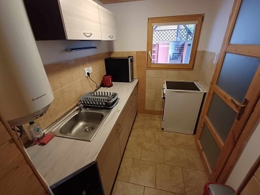 Chata a vinný sklep - sauna a koupací sud - Mutěnice