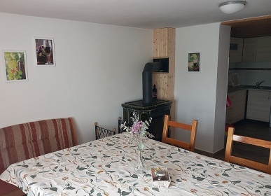 Chata a vinný sklep - sauna a koupací sud - Mutěnice