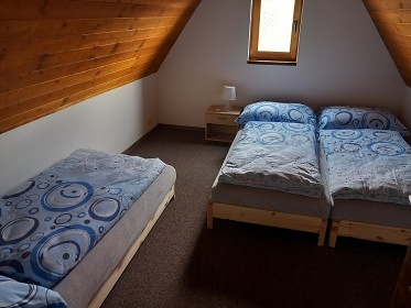 Chata a vinný sklep - sauna a koupací sud - Mutěnice