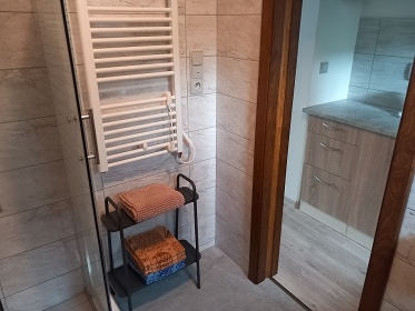 Chata a vinný sklep - sauna a koupací sud - Mutěnice