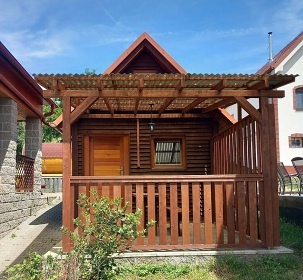 Chata a vinn� sklep - sauna a koupac� sud - Dub�any