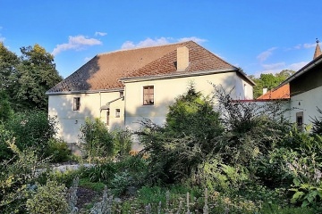 Chalupa CHKO �umava - hrad a z�mek Velhartice