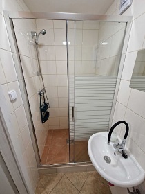 Chaty u M�chova jezera - Born� a hrad Bezd�z