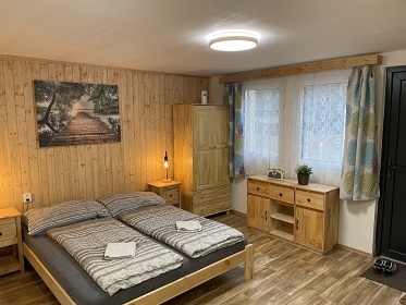 Chaty u M�chova jezera - Born� a hrad Bezd�z