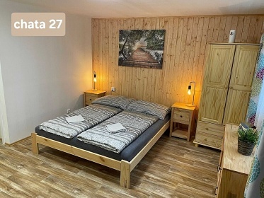 Chaty u M�chova jezera - Born� a hrad Bezd�z