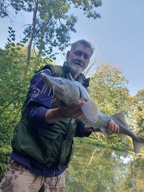Hjovna Vlkava - srub a rybolov - Nymburk