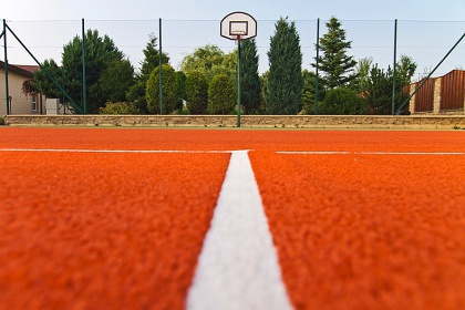 Chalupa wellness a vnit�n� baz�n - Mal� Fatra