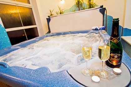 Chalupa wellness a vnit�n� baz�n - Mal� Fatra