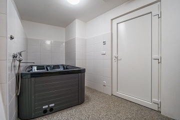 Wellness chalupa Strmilov - sauny, vířivka