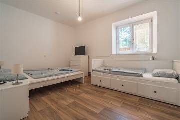 Wellness chalupa Strmilov - sauny, vířivka