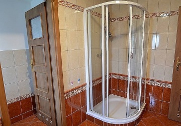 Chalupa na ji�n�m svahu �pi��ku - Jizersk� hory