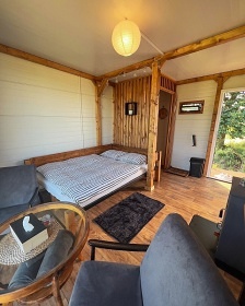 Oto�n� glamping u rybn�ka - CHKO Brdy - B�eznice