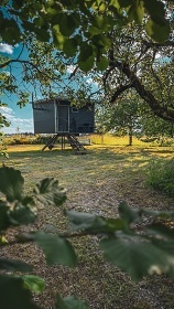 Oto�n� glamping u rybn�ka - CHKO Brdy - B�eznice