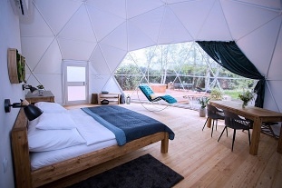 Wellness glamping IGLOO - sauna a koupací sud