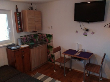 Chata s apartmány - Krásnohorské Podhradí