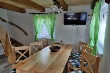 Chalupa s bazénem - Broumovské stěny - Adršpach