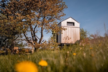 Glamping Morava - Host�nsk� vrchy - hrad Helf�t�n