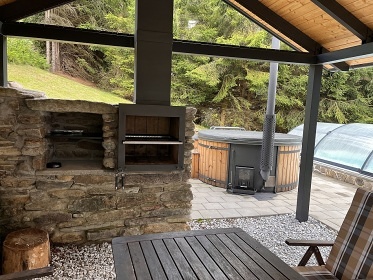 Chata bazén a koupací sud - Kralický Sněžník