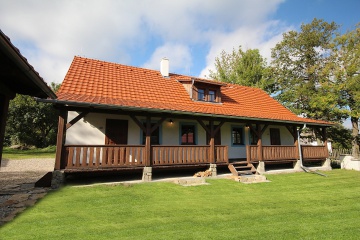 Chalupa �esk� Kanada - Kun�ak - ji�n� �echy