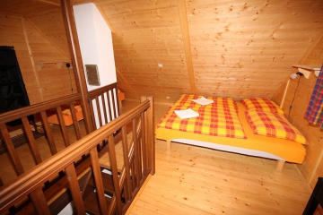 Chalupa �esk� Kanada - Kun�ak - ji�n� �echy