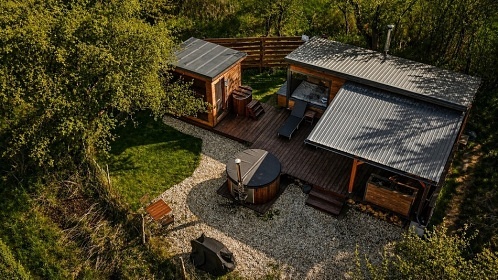 Wellness glamping - Plze�sk� pahorkatina - Radyn�