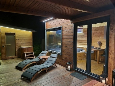 Wellness glamping - Plze�sk� pahorkatina - Radyn�