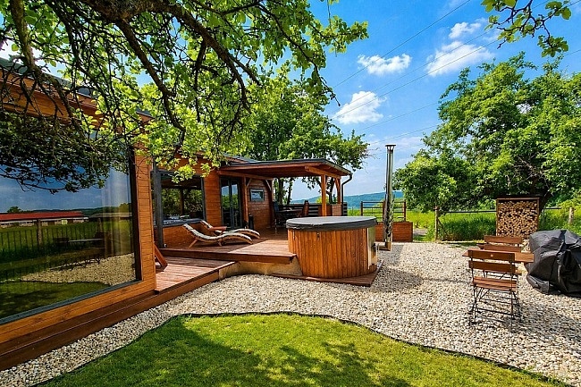 Wellness glamping - Plze�sk� pahorkatina - Radyn�