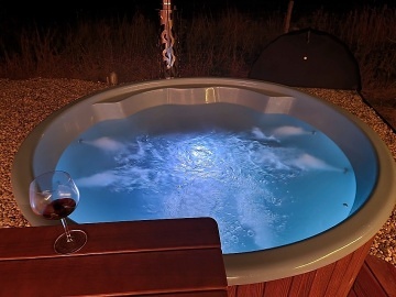 Wellness glamping Plze�sk� pahorkatina - Radyn�