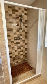 Chalupa baz�n a koupac� sud - Orlick� hory