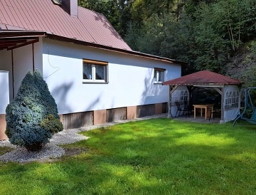 Chata s wellness - Slezská Harta - hrad Sovinec