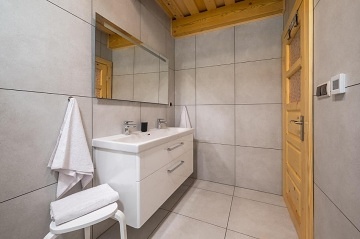 Dvojchalupa u cyklostezky - Beskydy - Karolinka