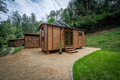 Glamping s wellness - elina - pehrada Slapy