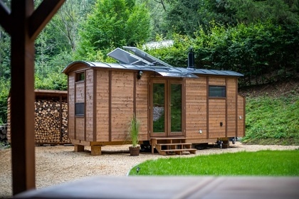 Glamping s wellness - Toulava - p�ehrada Slapy