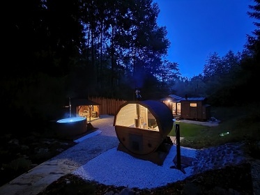 Glamping s wellness - Toulava - p�ehrada Slapy