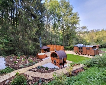 Glamping s wellness - elina - pehrada Slapy