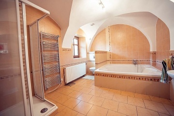 Statek Otovice - vnitřní bazén - Broumovsko